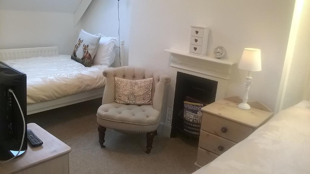 Anton Guest House Bed And Breakfast Shrewsbury Ruang foto