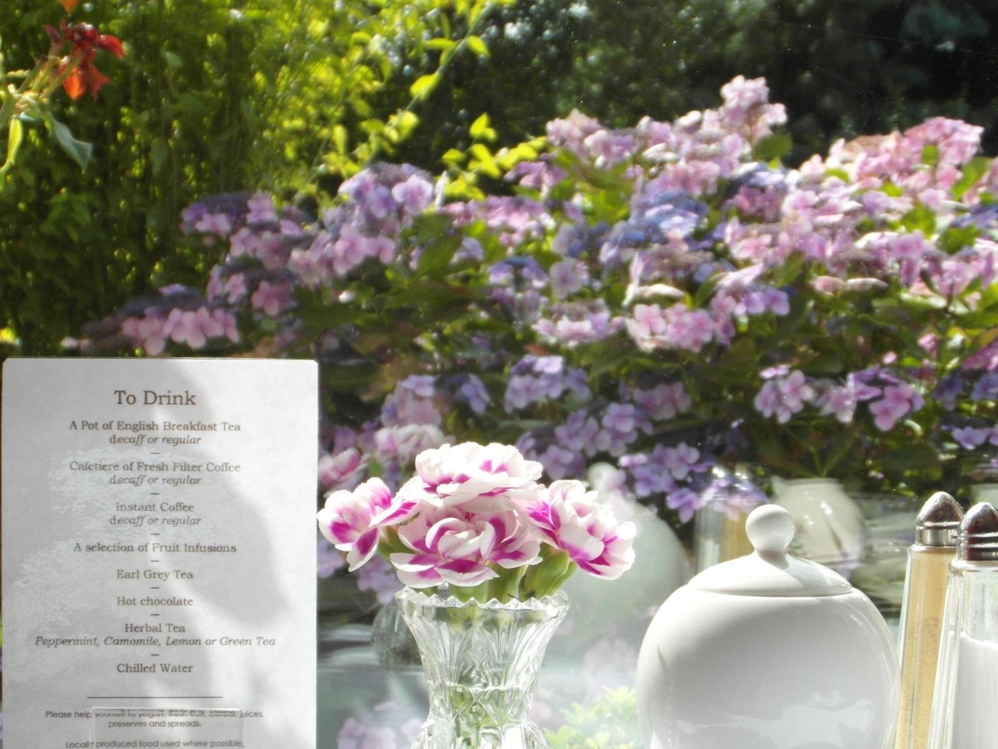 Anton Guest House Bed And Breakfast Shrewsbury Bagian luar foto