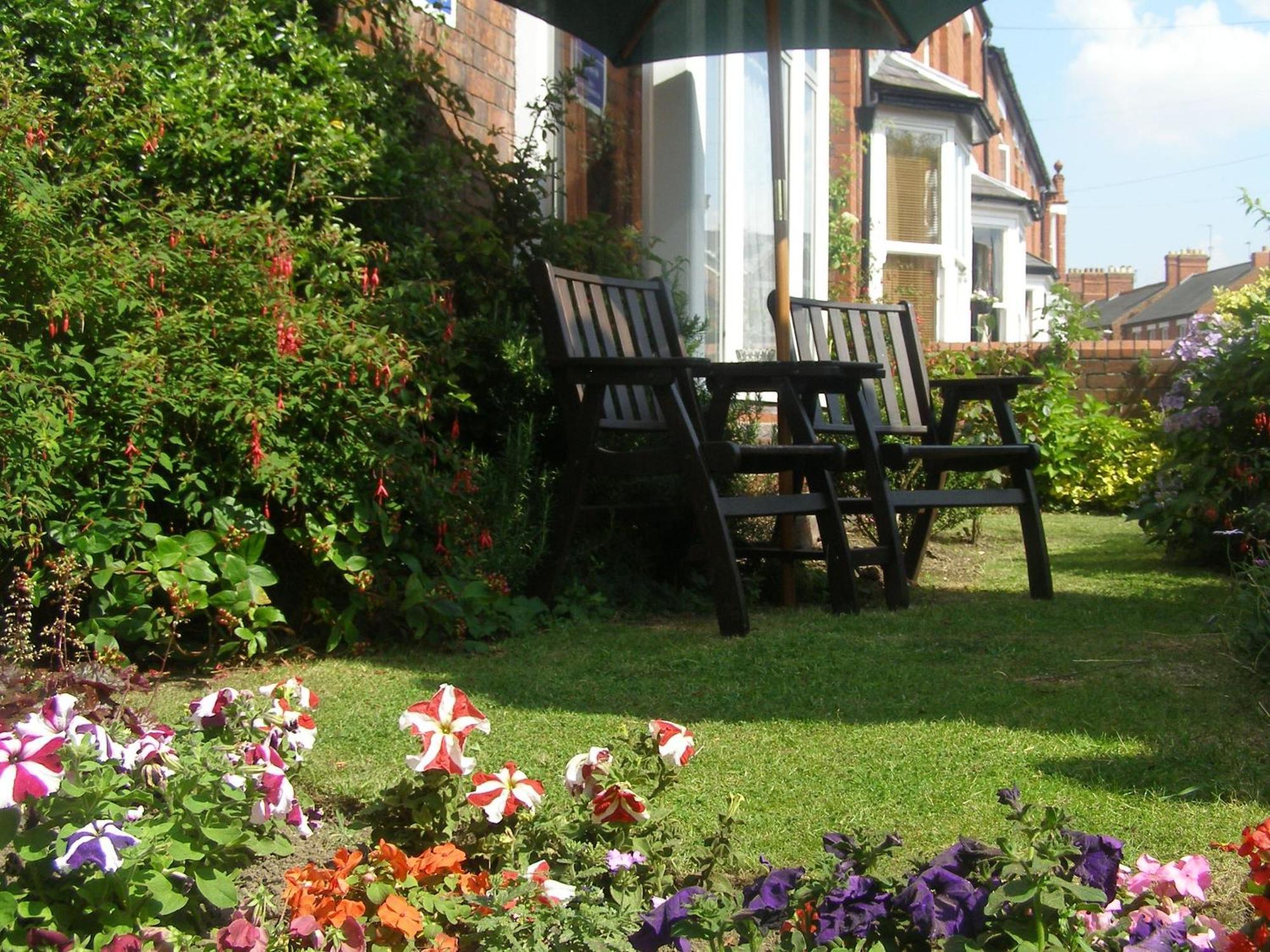 Anton Guest House Bed And Breakfast Shrewsbury Bagian luar foto