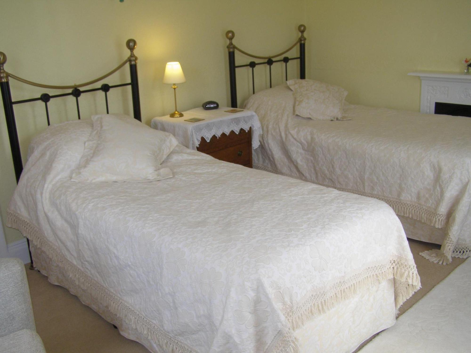 Anton Guest House Bed And Breakfast Shrewsbury Bagian luar foto