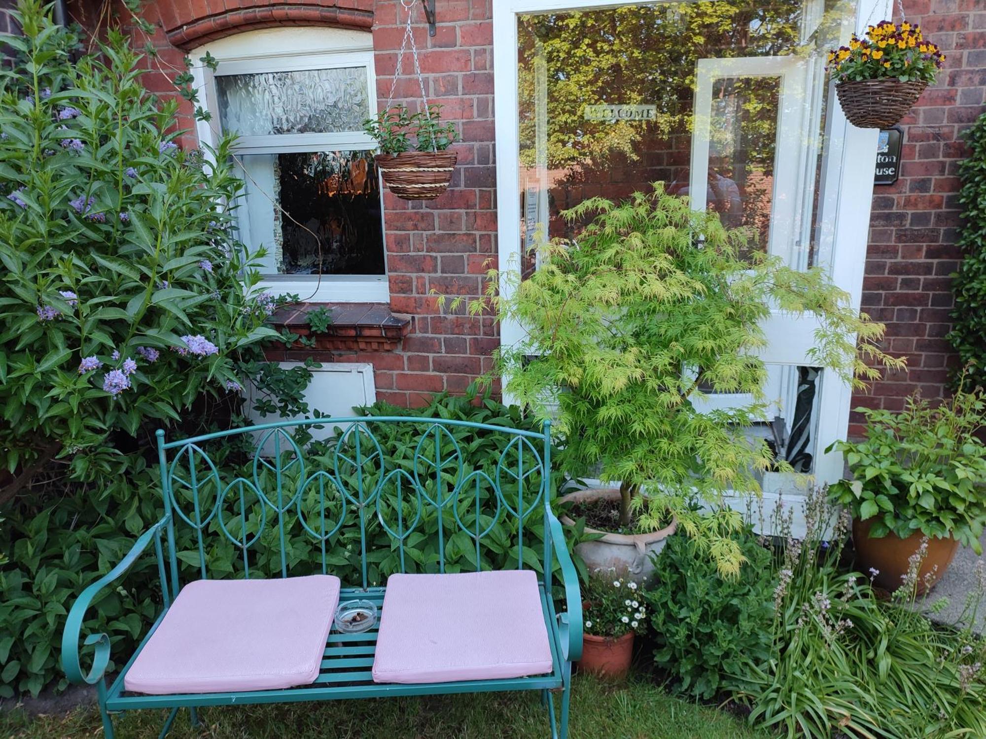 Anton Guest House Bed And Breakfast Shrewsbury Bagian luar foto