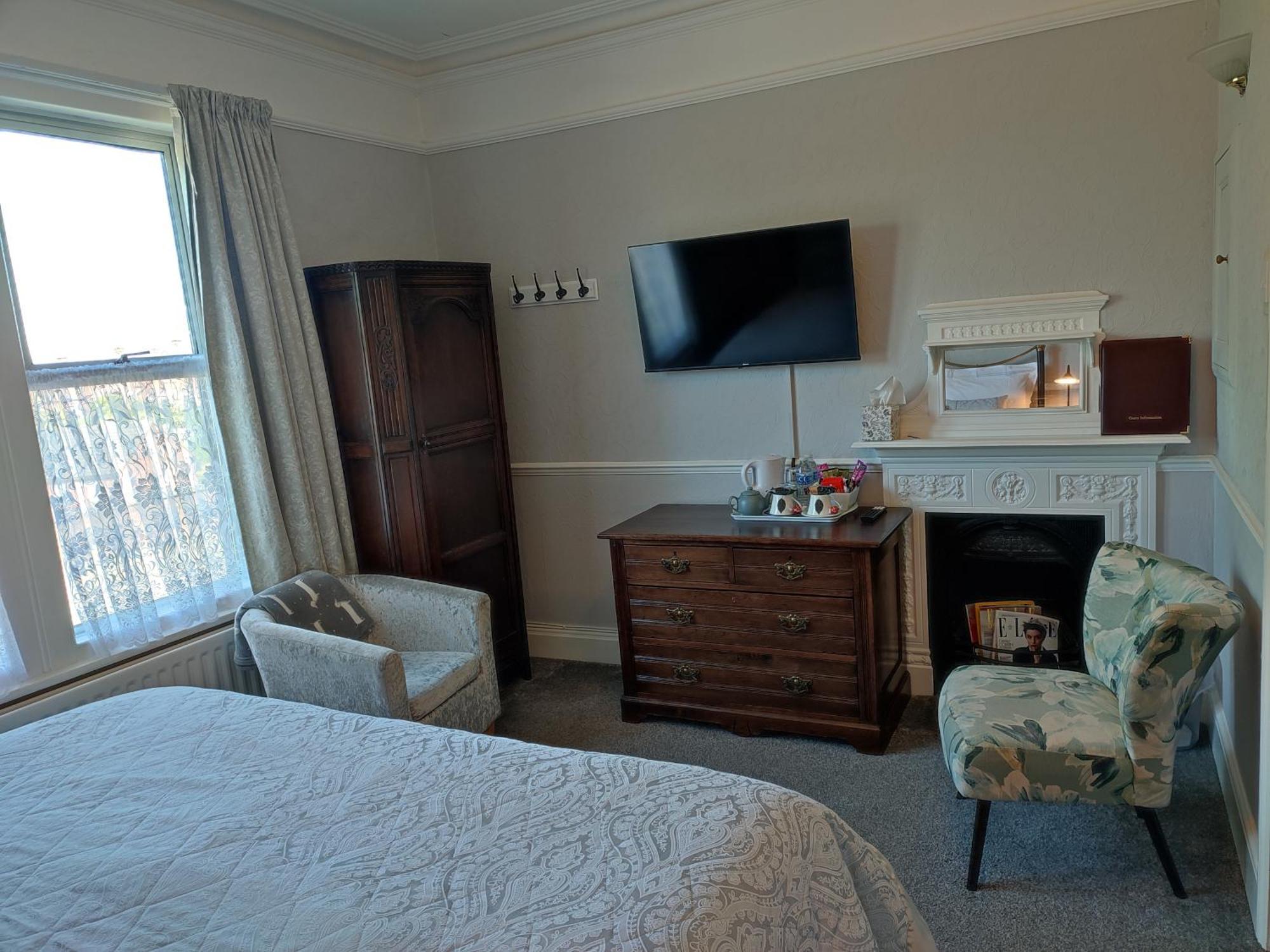 Anton Guest House Bed And Breakfast Shrewsbury Bagian luar foto